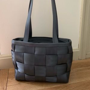 Harveys seatbelt bag